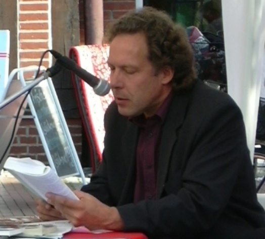 Uwe Ruprecht liest (Foto: Koppe)